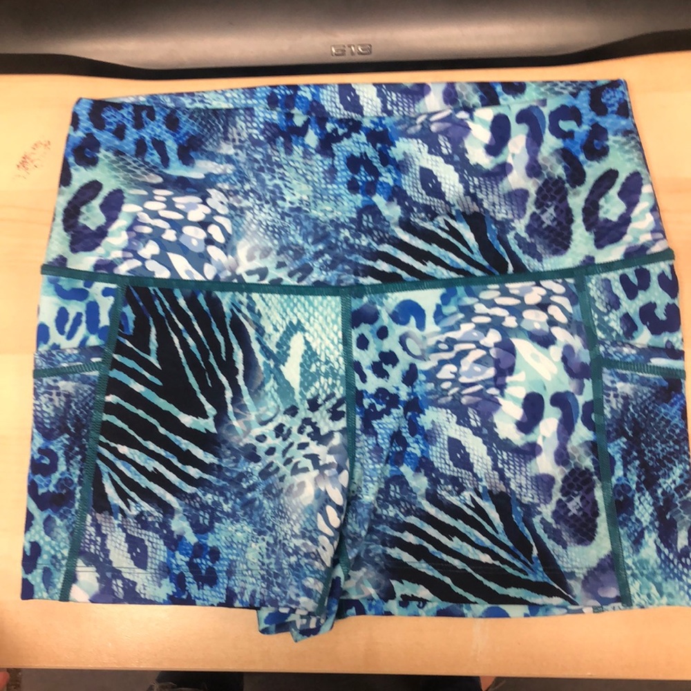 Constantly Varied Gear Blue Animal Print Shorties, Size Small.